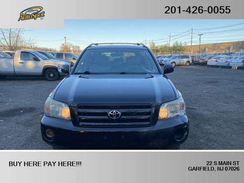 2006 Toyota Highlander Sport Utility 4D EZ-FINANCING! - cars &... for sale in Garfield, NY