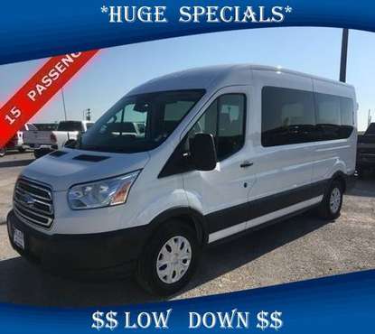 2018 Ford Transit-350 XLT - Finance Here! Low Rates Available! for sale in Whitesboro, TX