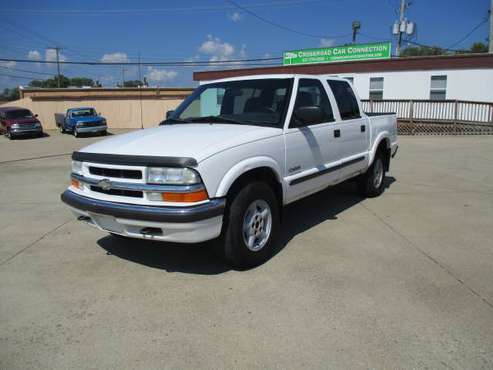 2001 Chevy S-10 Crew Cab 4x4 for sale in Shelbyville, IL