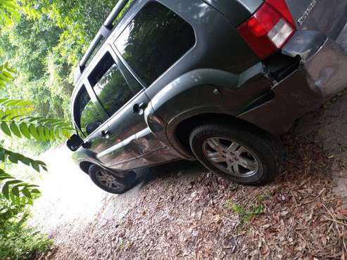 I have a 2004 Mitsubishi Endeavor run and drives great daily work for sale in Ellenwood, GA