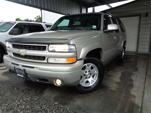 2005 Chevy Suburban Z71 DVD Leather BOSE Rear Buckets Super Clean! for sale in Gonzales, LA