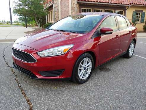 2017 FORD FOCUS SE ONLY 28K MILES! 40 MPG! 1 OWNER! LIKE BRAND NEW!!! for sale in Norman, TX