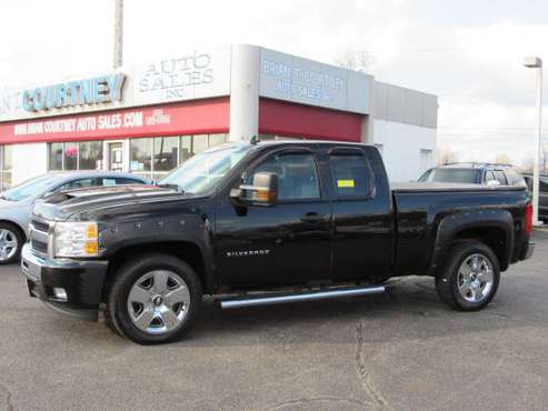2011 Chevy Silverado 1500 LT Ext Cab 4WD - cars & trucks - by dealer... for sale in Alliance, OH