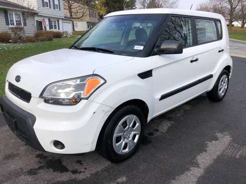 2011 Kia Soul Only 83K! - cars & trucks - by dealer - vehicle... for sale in Canandaigua, NY