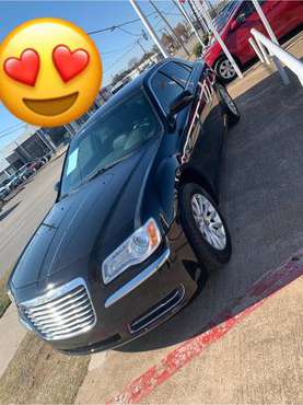 Chrysler 300 and 500 other vehicles - cars & trucks - by dealer -... for sale in Arlington, TX