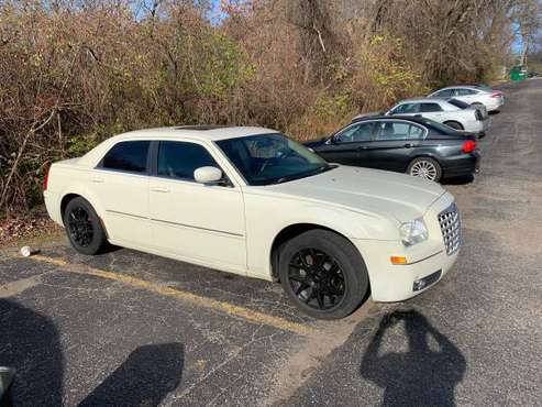 CLEAN!!! Chrysler 300 Touring - cars & trucks - by owner - vehicle... for sale in Kalamazoo, MI