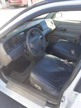 2007 crown Victoria - cars & trucks - by owner - vehicle automotive... for sale in Las Vegas, NV