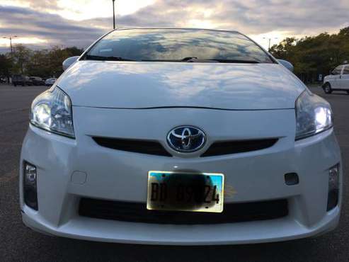 2010 Toyota Prius (Leather-Seats) - cars & trucks - by owner -... for sale in Chicago, IL