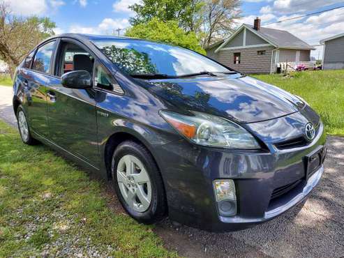 2010 Toyota Prius IV with warranty, NAV, backup cam for sale in Orient, OH