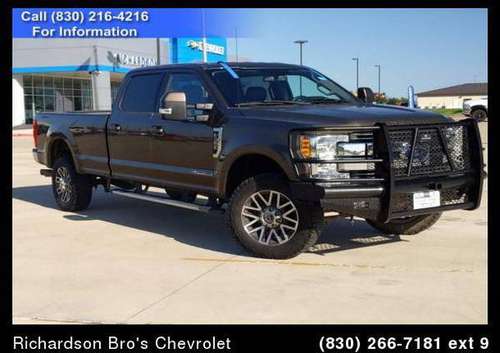 2017 Ford F-350 Lariat - - by dealer - vehicle for sale in North Floresville, TX