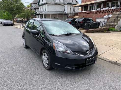 2013 Honda Fit Hatchback Runs Perfect Mint Gas Saver for sale in Brooklyn, NY
