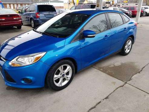 2013 FORD FOCUS SE EZ FINANCING AVAILABLE - cars & trucks - by... for sale in Springfield, IL