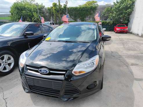 ONLY ( 1, 495 DOWN) 2014 FORD FOCUS SE - - by dealer for sale in Hollywood, FL