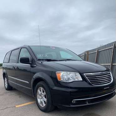 2013 TOWN AND COUNTRY TOURING VAN - - by dealer for sale in Wichita, KS