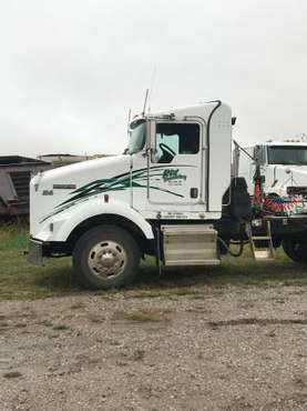 2007 Kenworth T800 Extended Day Cab for sale in Waverly, MN