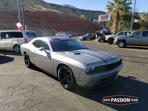 * * * 2014 Dodge Challenger R/T Coupe 2D * * * - cars & trucks - by... for sale in Saint George, UT