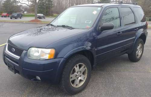NICE 2004 FORD ESCAPE LTD AWD LOADED LEATHER ROOF 154000 MI. NO... for sale in Rochester , NY