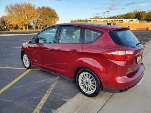 2013 Ford C-Max Hybrid SE - cars & trucks - by owner - vehicle... for sale in Rochester, MN