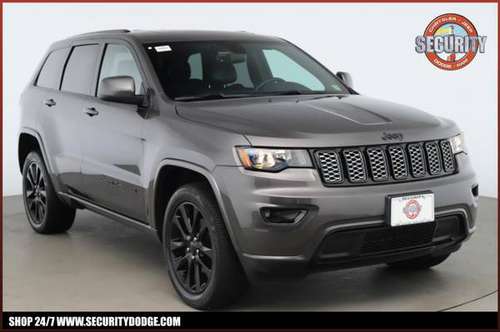 2017 JEEP Grand Cherokee Altitude 4x4 Crossover SUV for sale in Amityville, NY