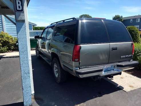 1998 Suburban 1500 - cars & trucks - by owner - vehicle automotive... for sale in La Conner, WA