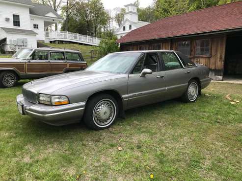 97 Buick Park Ave/Presidential for sale in Shelburne Falls, MA
