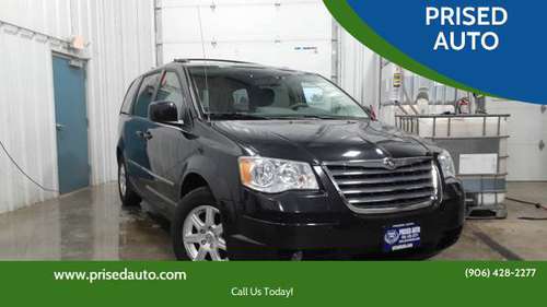 2010 CHRYSLER TOWN & COUNTRY TOURING FWD MINIVAN, CLEAN - SEE PICS -... for sale in GLADSTONE, WI