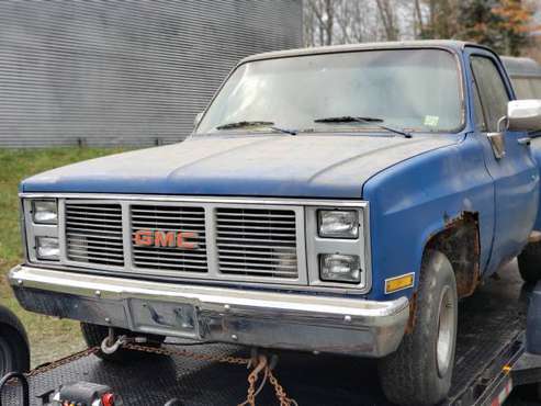 Chevy 1984 stepside Short box for sale in Avoca, NY