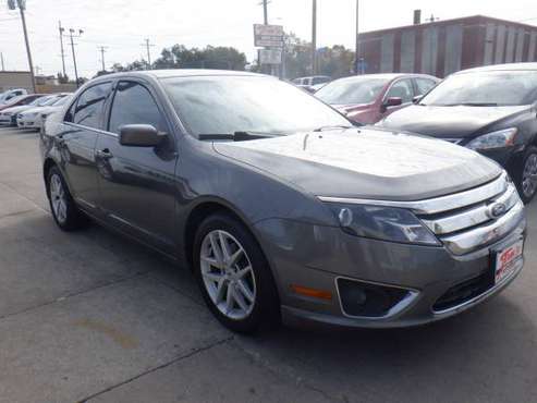 2011 Ford Fusion SEL Gray for sale in Des Moines, IA