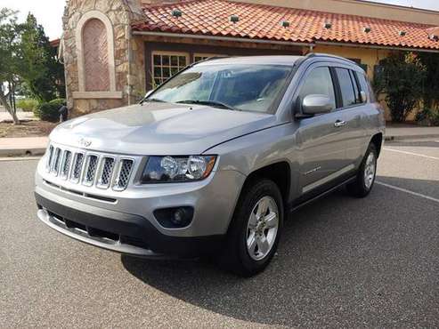 2016 JEEP COMPASS LATITUDE ONLY 31,000 MILES! LEATHER! CLEAN CARFAX! for sale in Norman, OK