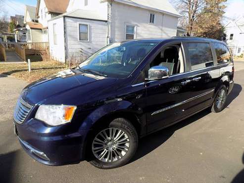 2014 Chrysler Town and Country Touring L (#8185) - cars & trucks -... for sale in Minneapolis, MN