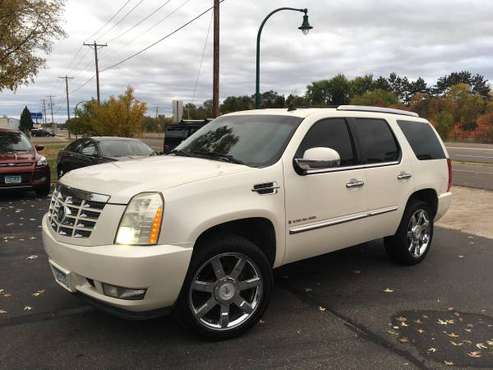 2007 CADILLAC ESCALADE PEARL ON BLACK LEATH EVERY DAY LOW PRICES YUUUP for sale in Minneapolis, MN