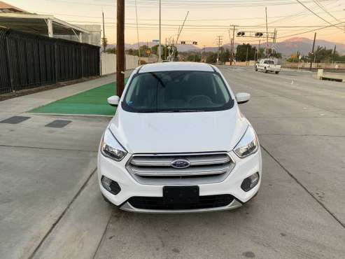 2019 Ford Escape ********* EXCELLENT ******************** - cars &... for sale in Pomona, CA