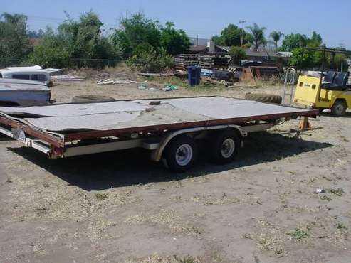 2005 double axel flatbed 16 foot trailer for sale in Hemet, CA