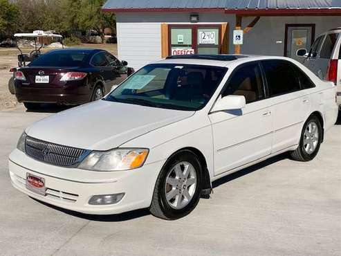 2001 TOYOTA AVALON - cars & trucks - by dealer - vehicle automotive... for sale in San Antonio, TX