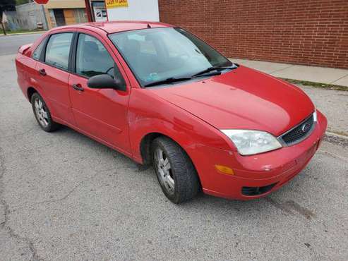 2006 Ford Focus**112k** LOW MILEAGE **GAS SAVER AND VERY RELIABLE -... for sale in Gary, IL