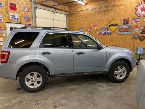 2008 ford Escape Hybrid AWD - - by dealer - vehicle for sale in Indianola, IA