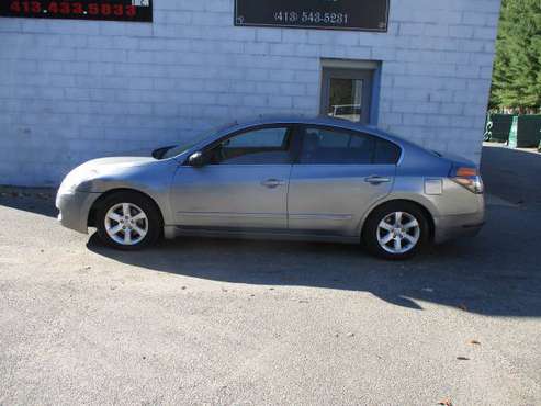 2007 NISSAN ALTIMA SUPER CLEAN GAS SAVER - cars & trucks - by dealer... for sale in Springfield, MA