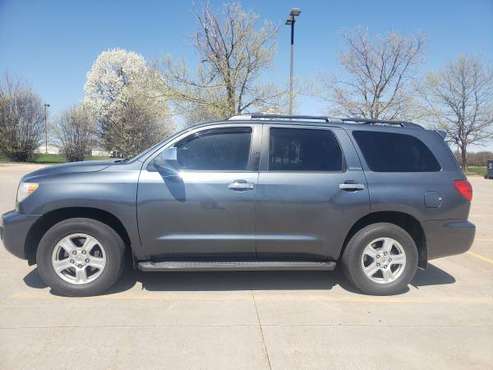 2008 Toyota Sequoia Limited 4WD - - by dealer for sale in newton, iowa, IA