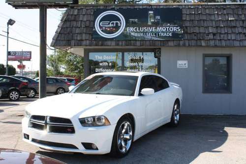 2012 Dodge Charger R/T Plus 4dr Sedan White, Only 83k, Great Price for sale in Omaha, IA