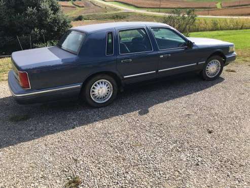 For Sale- 1996 Lincoln Town Car for sale in Montezuma, IA
