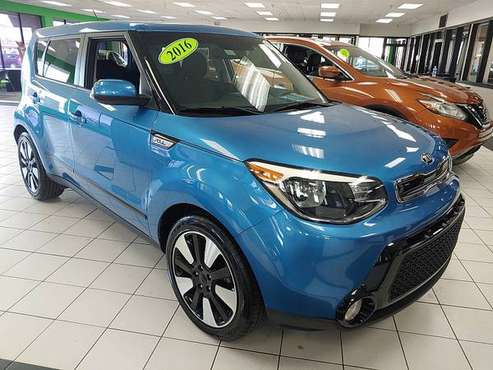 2016 Kia Soul NO ACCIDENTS OR DAMAGE Drive Away TODAY - cars & for sale in Louisville, KY