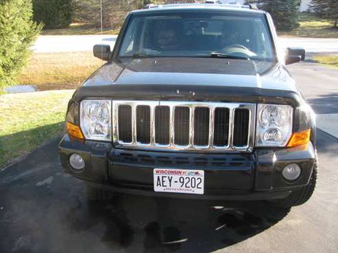 2010 Jeep Commander- Hemi- Low Miles - cars & trucks - by owner -... for sale in Suamico, WI