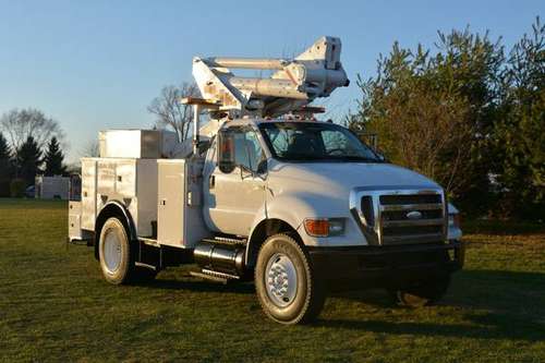 2007 Ford F750 45ft Bucket Truck - cars & trucks - by dealer -... for sale in Crystal Lake, KY