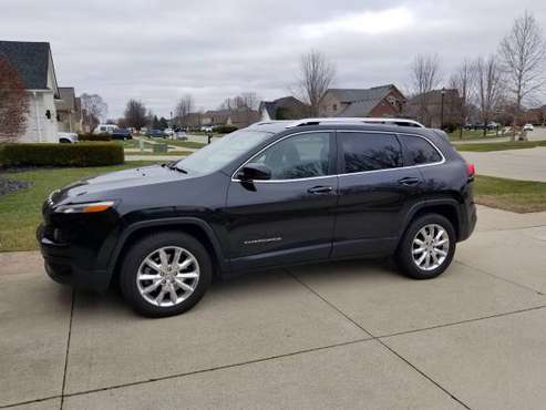2015 Jeep Cherokee Limited - cars & trucks - by owner - vehicle... for sale in Macomb, MI