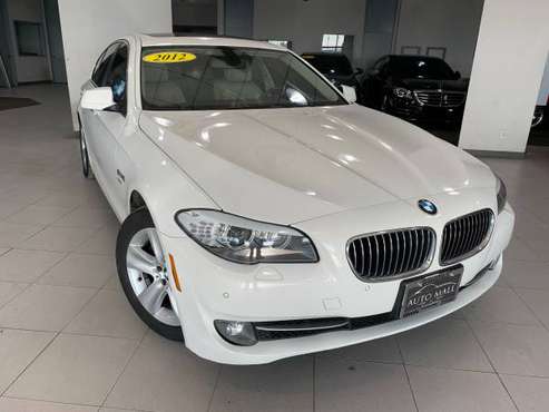 2012 BMW 5 SERIES 528I XDRIVE - cars & trucks - by dealer - vehicle... for sale in Springfield, IL