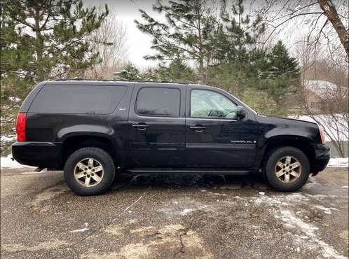 2007 GMC Yukon XL 4WD - cars & trucks - by owner - vehicle... for sale in Stillwater, MN
