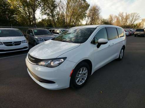 2017 Chrysler Pacifica Touring with 16K miles. 90 day warranty for sale in Jordan, MN