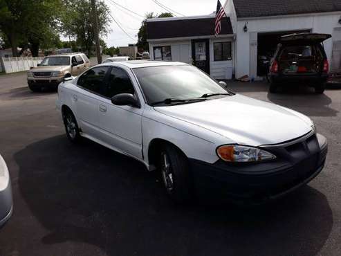 2004 Pontiac Grand AM - cars & trucks - by dealer - vehicle... for sale in Bloomington, IN