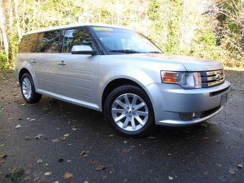 2011 Ford Flex SEL AWD, only 33,000 miles - cars & trucks - by... for sale in Port Angeles, WA