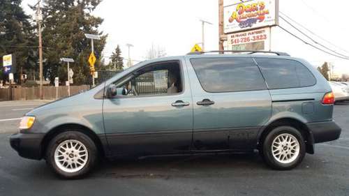 APPROVED with NO CREDIT CHECKS! 2000 Toyota Sienna CE - cars &... for sale in Springfield, OR